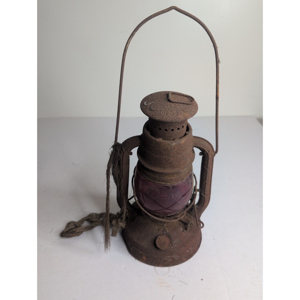 Antique Dietz Farm Oil Lantern Little Wizard LOC-NOB "RED" Globe!